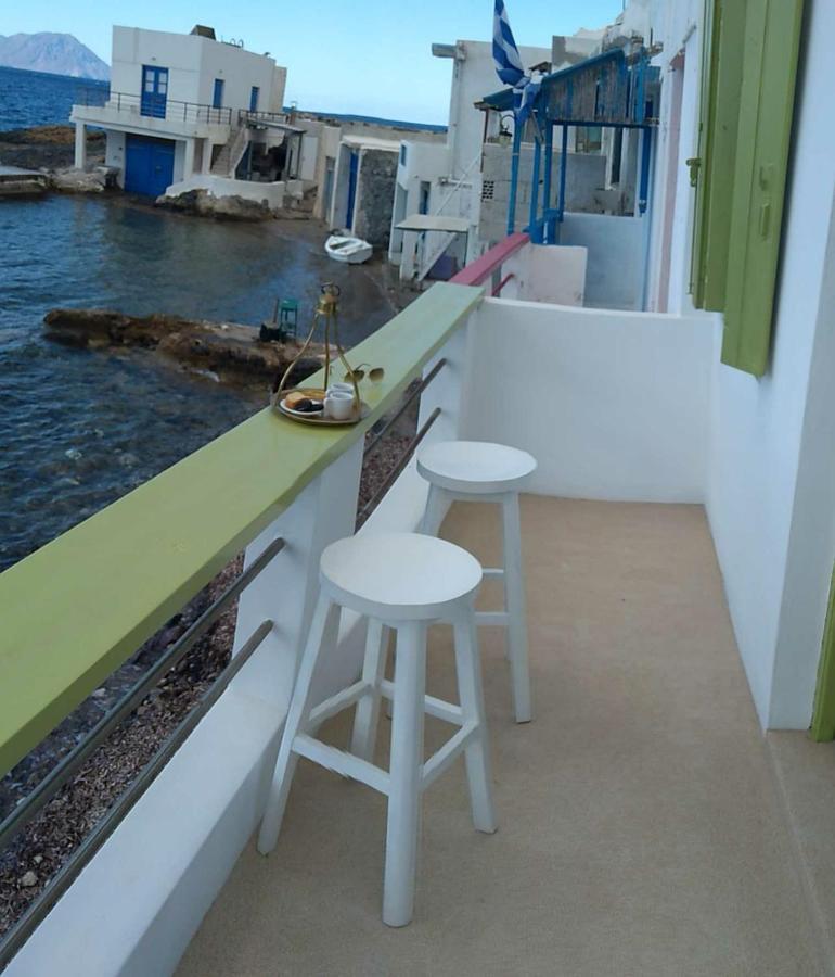 Milos By The Sea - Eco House Plaka  Bagian luar foto