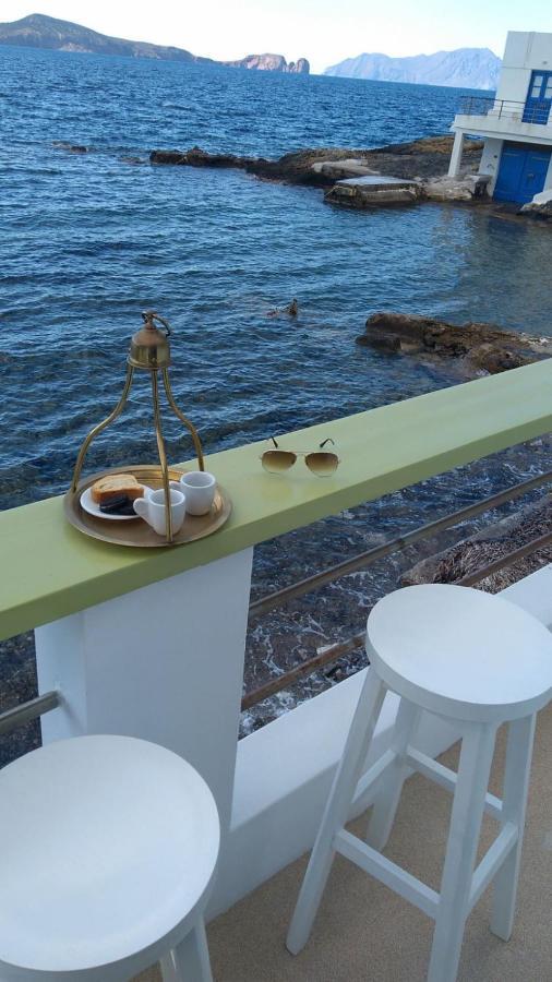 Milos By The Sea - Eco House Plaka  Bagian luar foto