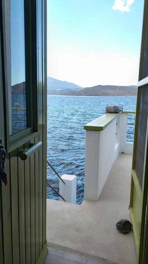Milos By The Sea - Eco House Plaka  Bagian luar foto